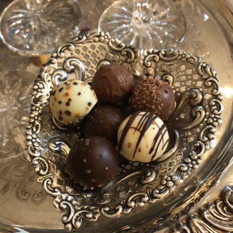 Truffles--12 Piece Assorted