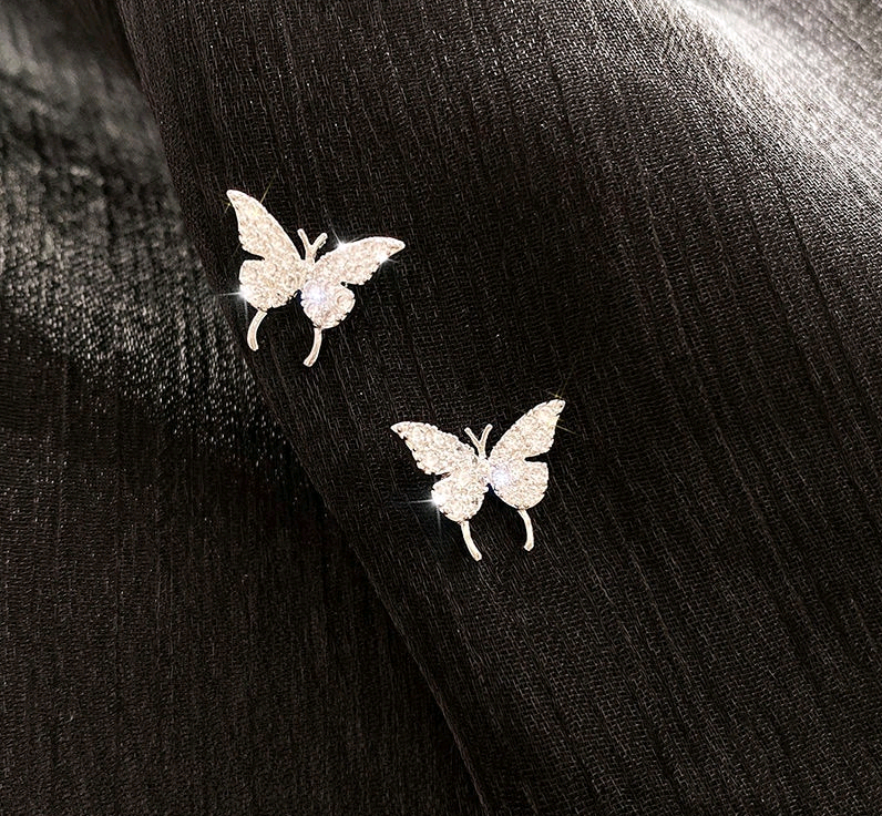 Korean Style Butterfly Clip Earrings Famale Girl Ear Cuffs Bone Metal Without Piercing Gift Jewelry Modern Women&#39;s Earrings 2020