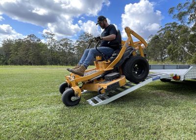 Non-Folding Mower Ramps