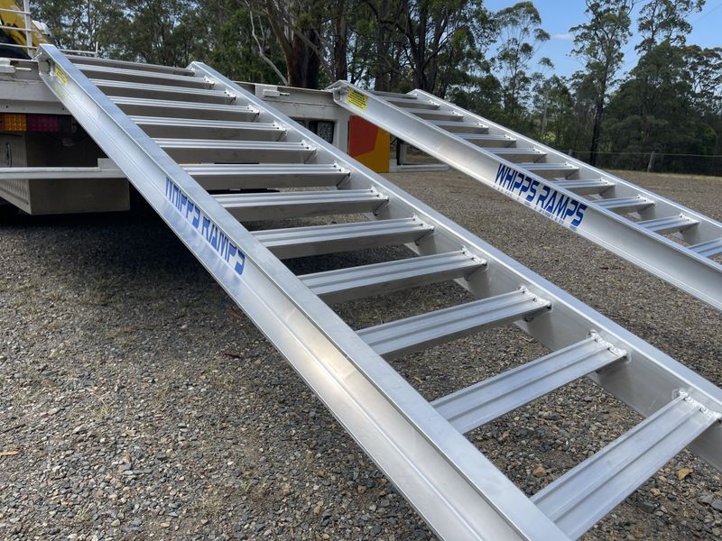 Machinery Ramps - 4.5 tonne capacity - 3.3 metres long - Pair