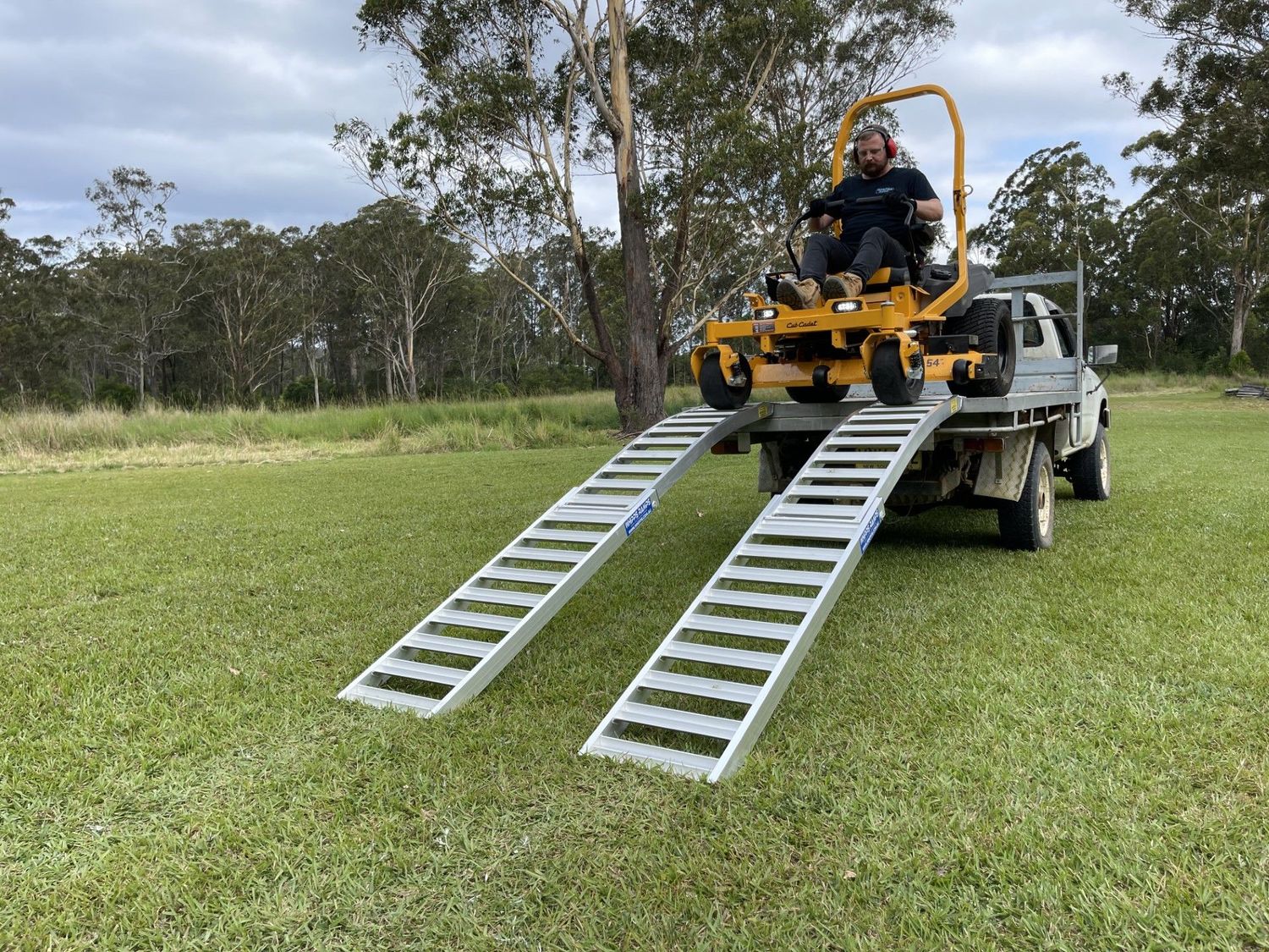 3 metres long - folding mower ramps - 1 tonne capacity - pair Whipps Ramps 3 metres long curved folding aluminium loading ramps for loading zero turn, ride-on, best quality on the market