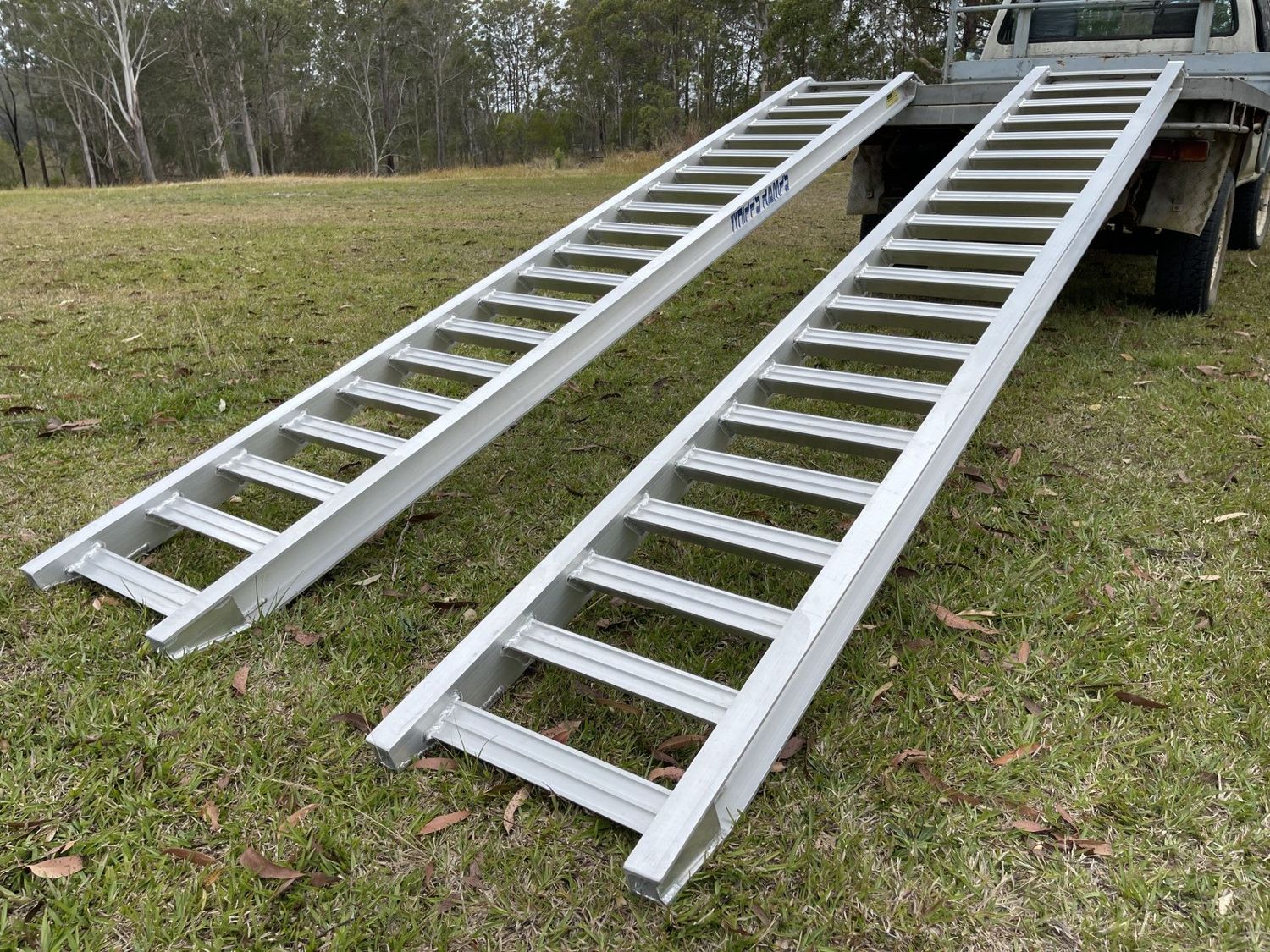 Machinery Ramps - 3.5 tonne capacity - 3.6 metres long - Pair
