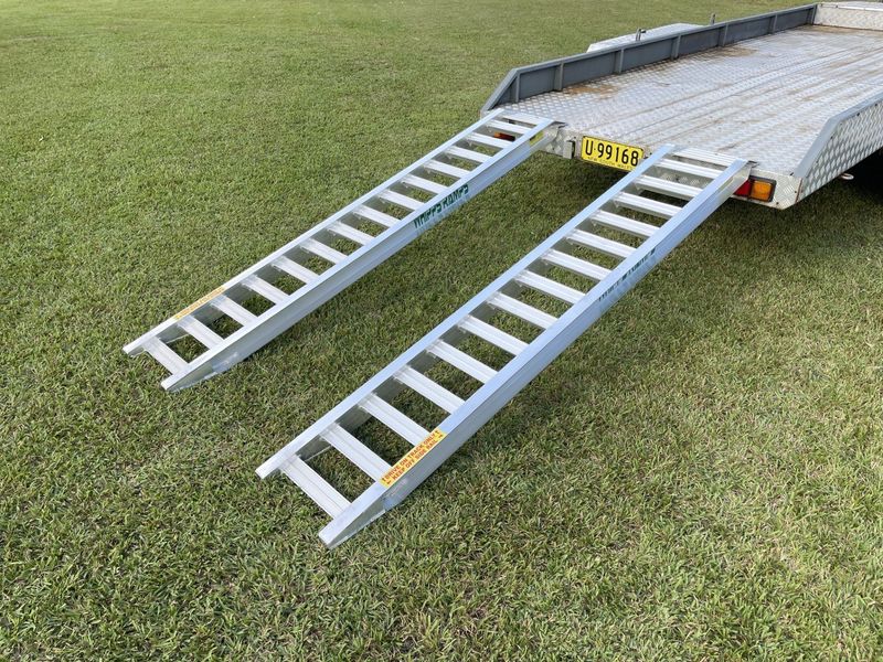 Machinery Ramps - 2.5 tonne capacity - 2.5 metres long - Pair