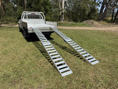 3.5 metres long - Folding ATV & UTV Ramps - 600 kg capacity - Pair