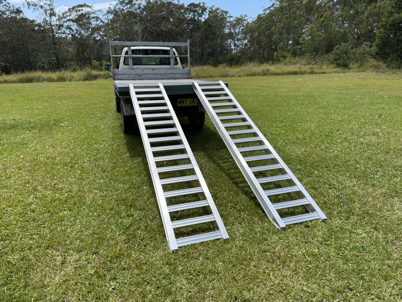 Whipps Ramps 3.5 tonne capacity 3 metres long aluminium machinery loading ramps