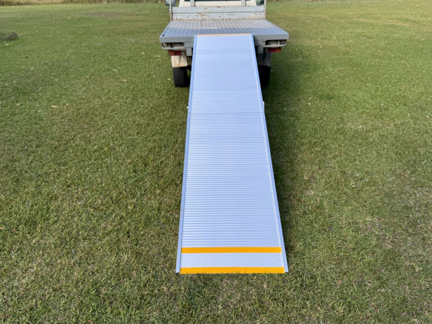 Pin-together Removalist Ramps - 3 metres long - 500 kg capacity