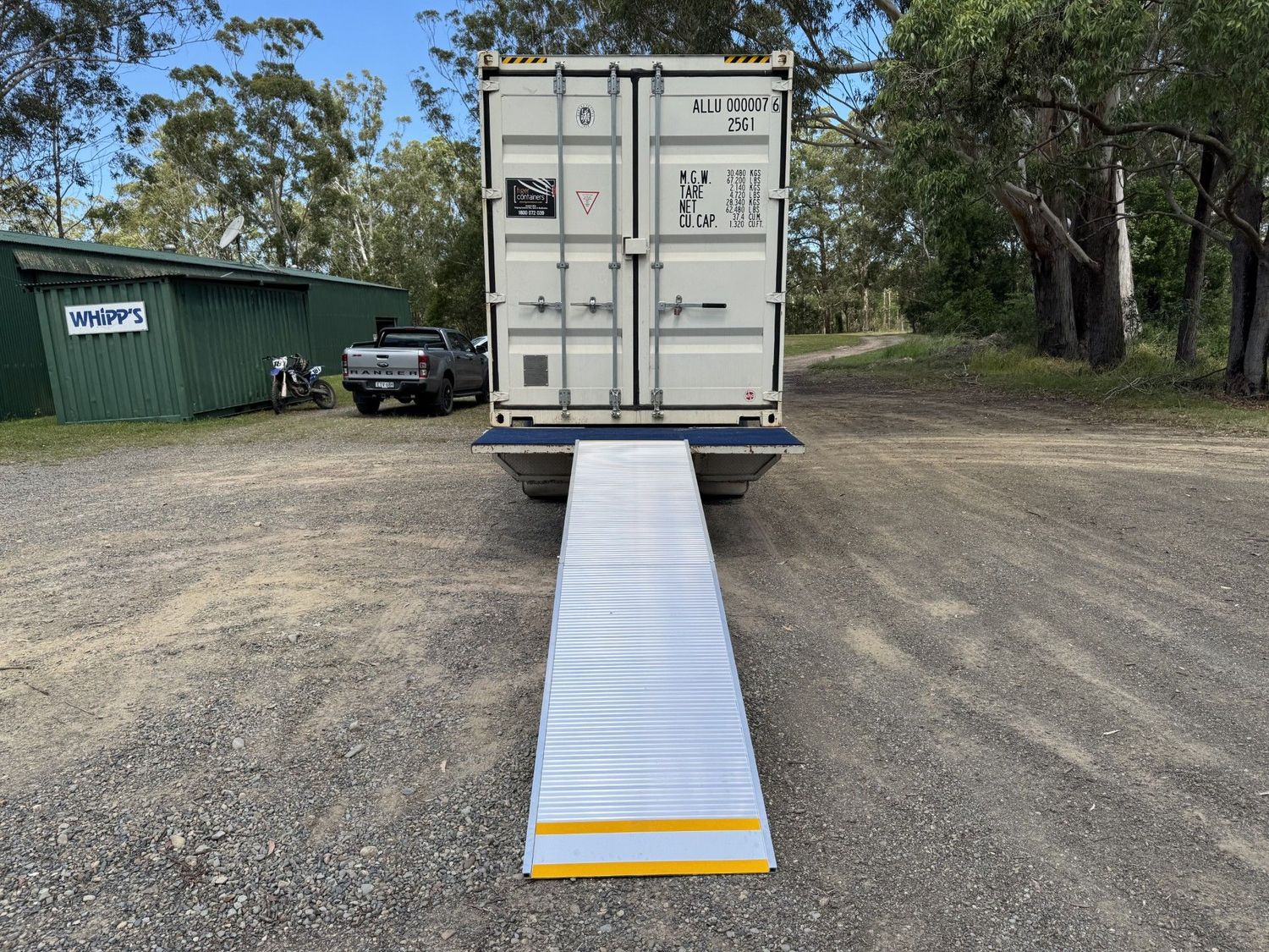 Removalists Ramp - pin together - 3 metres long - 400 kg capacity Whipps Ramps 3 metres long aluminium removalists furniture loading walk ramp