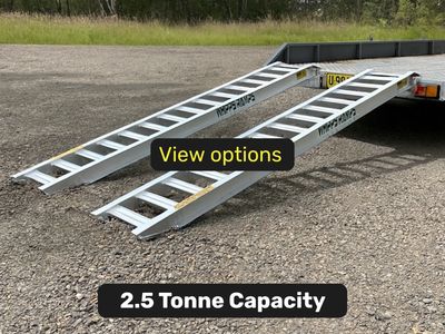 2.5 tonne capacity machinery loading ramps