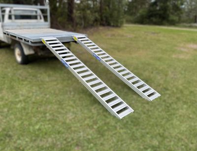 1.5 tonne loading ramps - 3m Aluminium Excavator & Machinery Ramps - Prices from $1000 inc GST 1.5 tonne loading ramps - 3m Aluminium Excavator & Machinery Ramps - Prices from $1000 inc GST