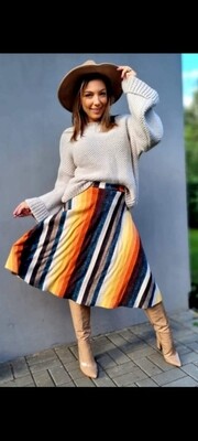 Warm pattern skirt