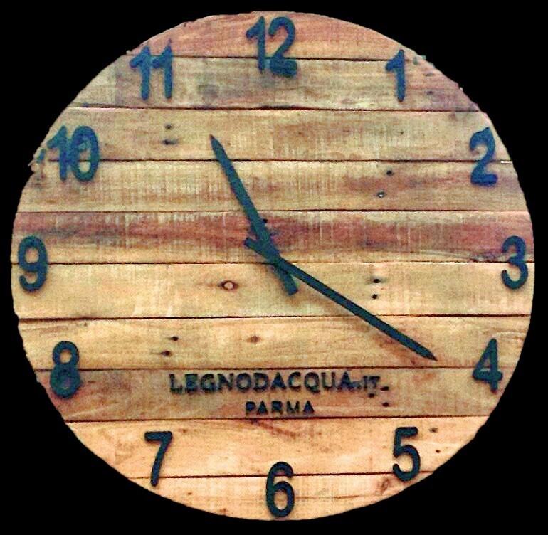 OROLOGIO DA PARETE PERSONALIZZATO IN LEGNO DI RECUPERO