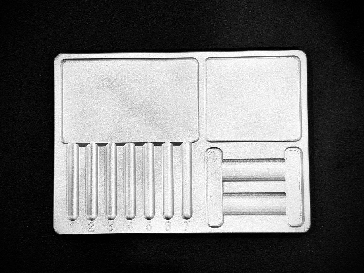 Double Sided Pinning Tray