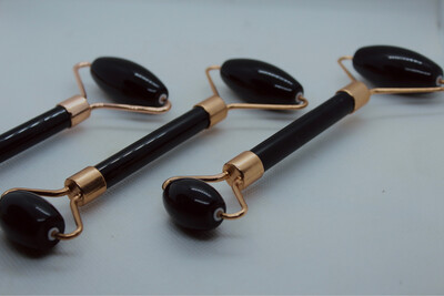 RODILLO FACIAL OBSIDIANA NEGRA