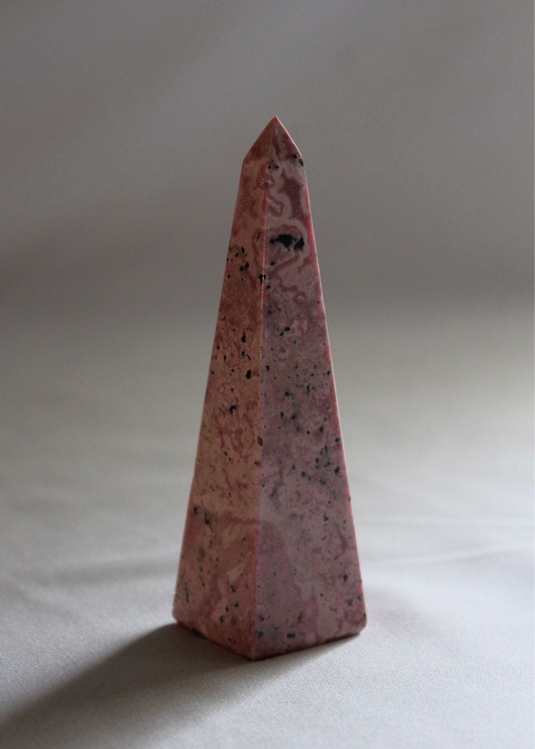 OBELISCO DE RODONITA 10cm