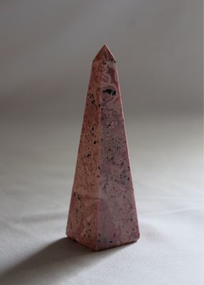 OBELISCO DE RODONITA 10cm