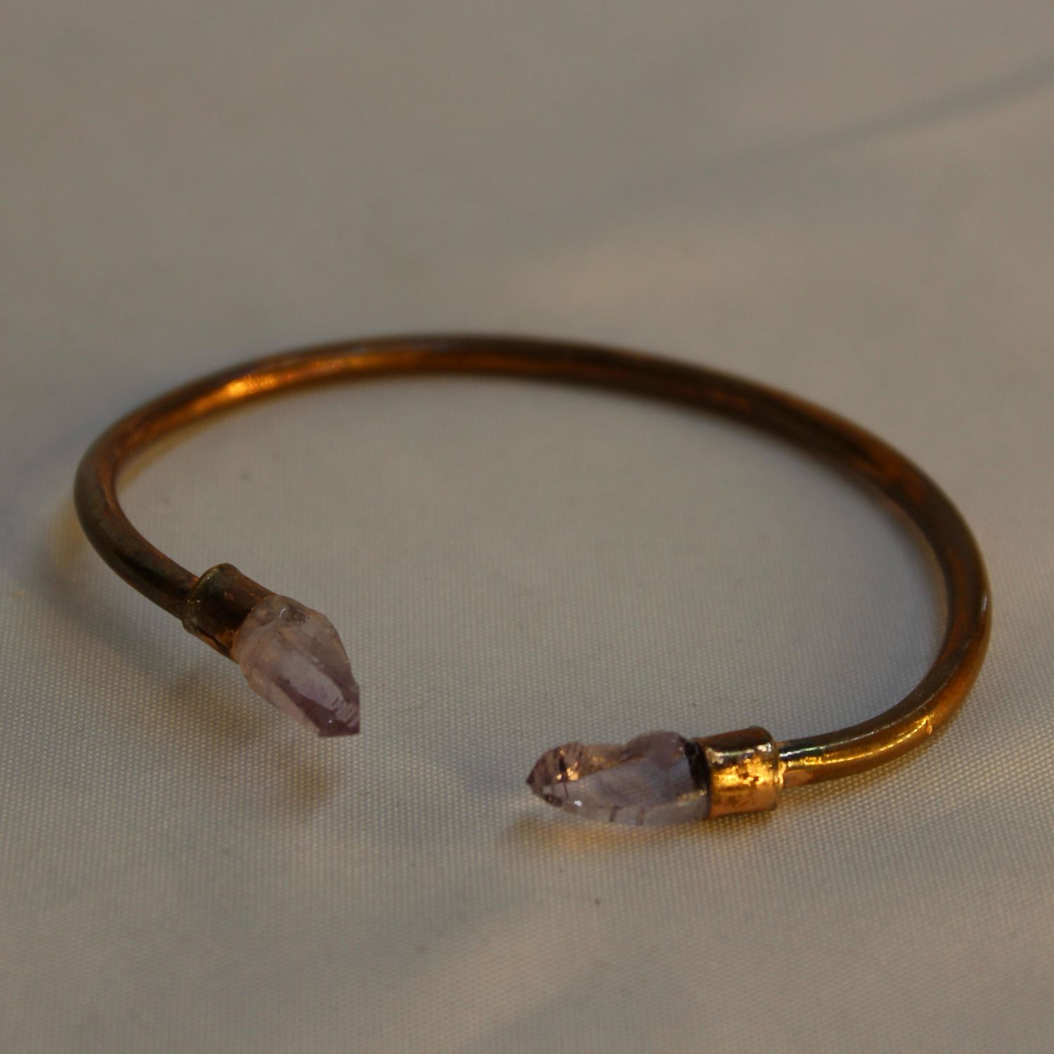 PULSERA COBRE PUNTA AMATISTA