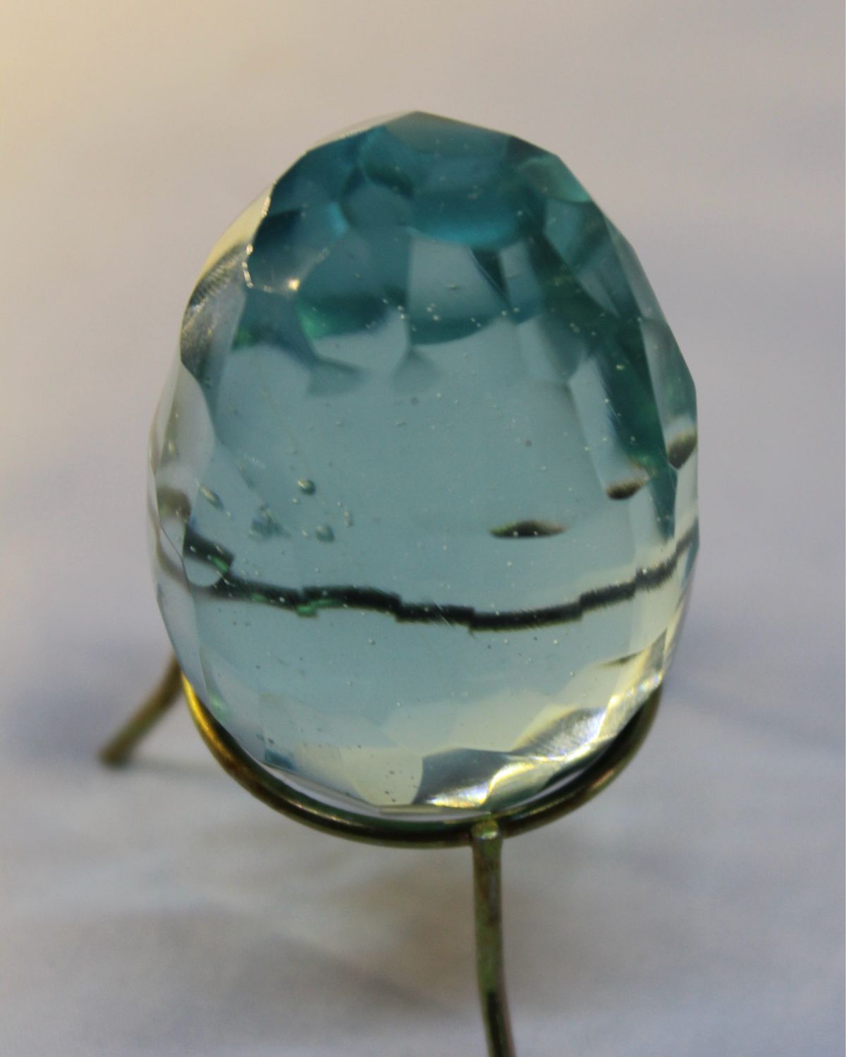 HUEVO DE CRISTAL FACETEADO