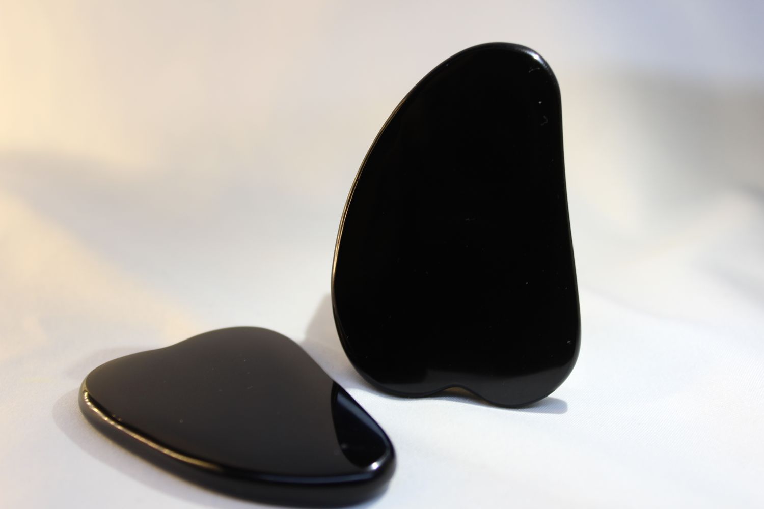 GUA-SHA MASAJEADOR FACIAL 0BSIDIANA