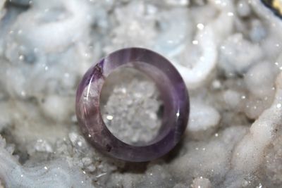 ANILLO DE CUARZO AMATISTA #9½