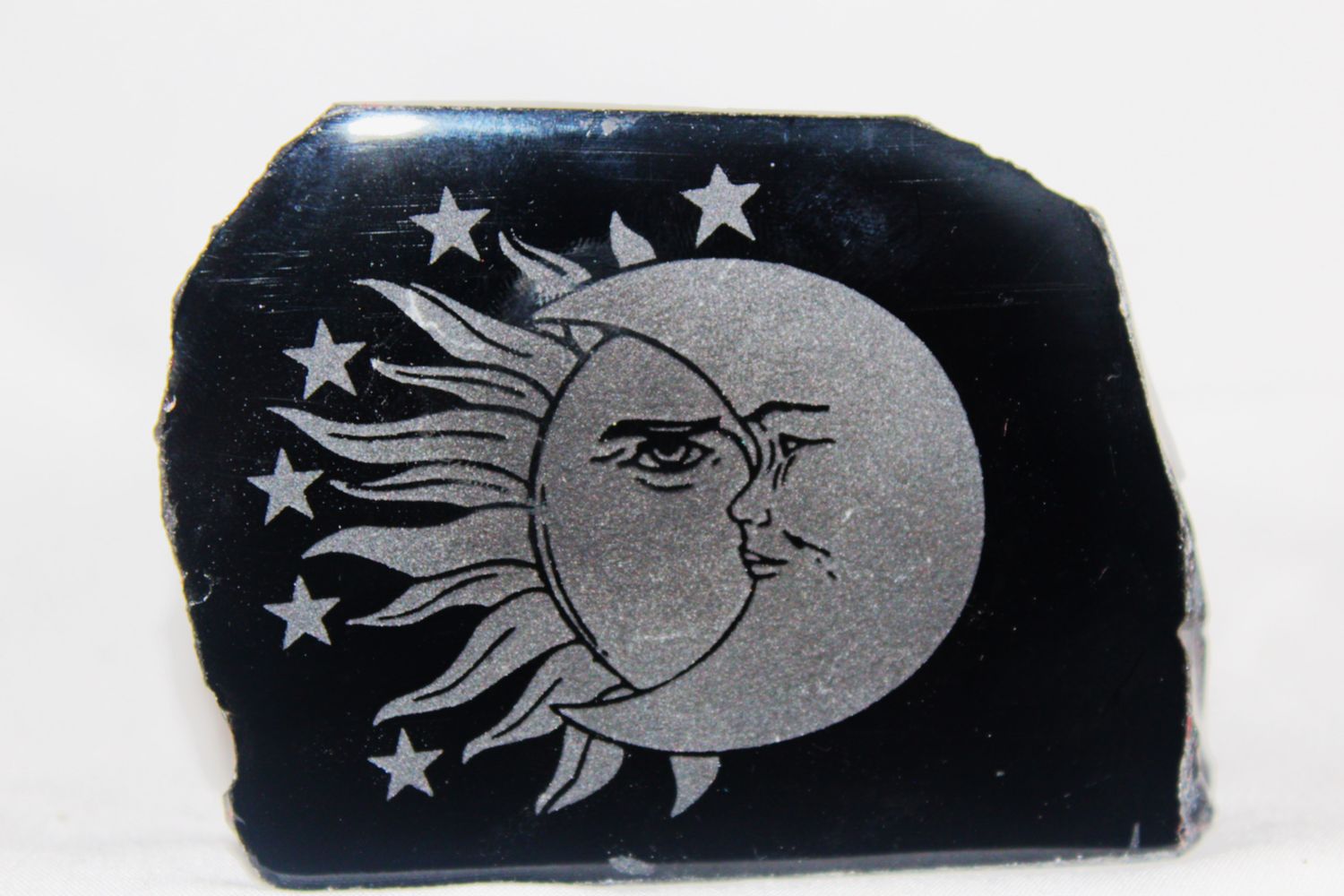 GRABADO LUNA SOL EN OBSIDIANA