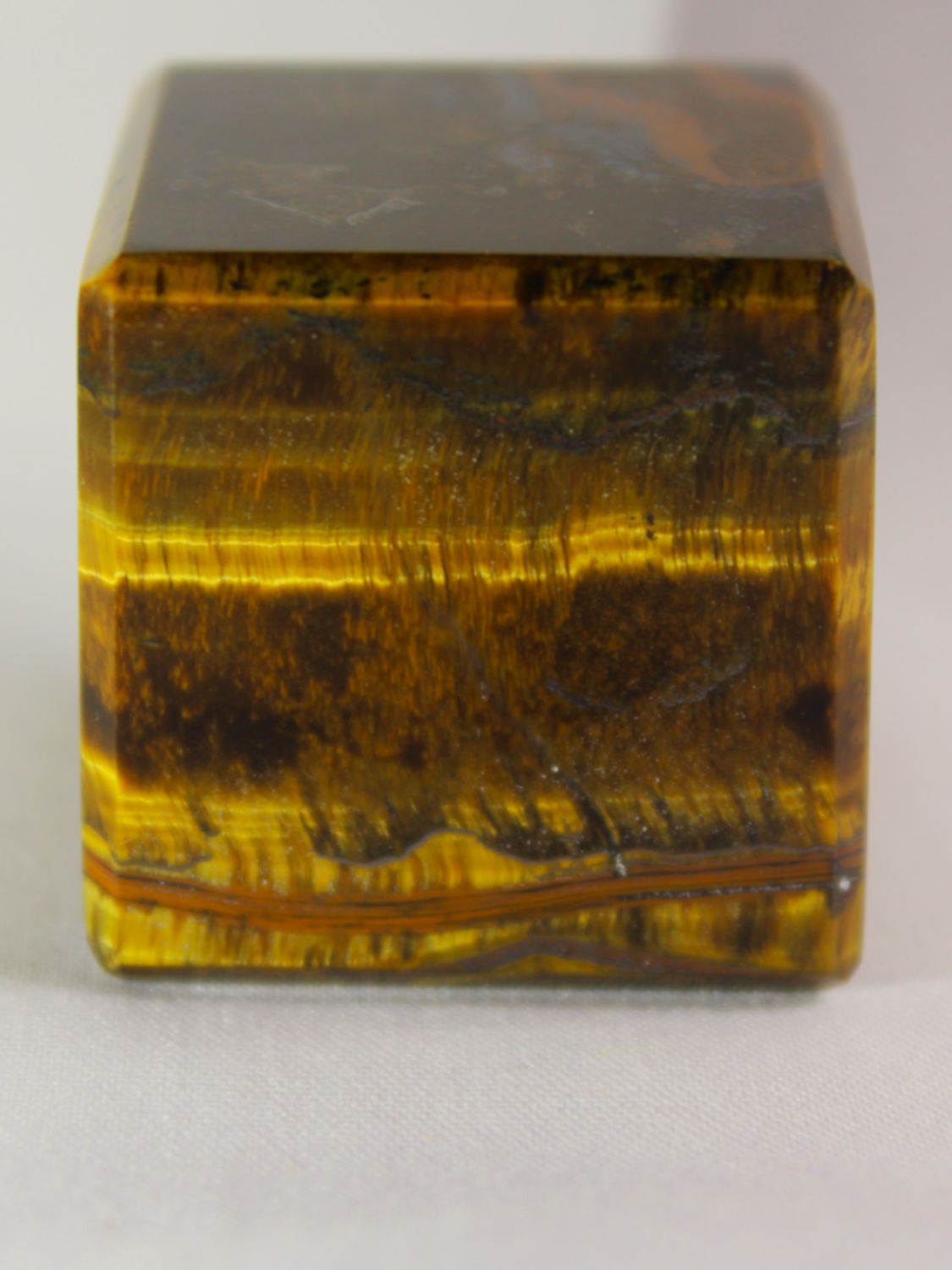 CUBO OJO DE TIGRE