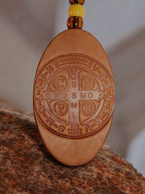 LLAVERO DE SAN BENITO OVALADO