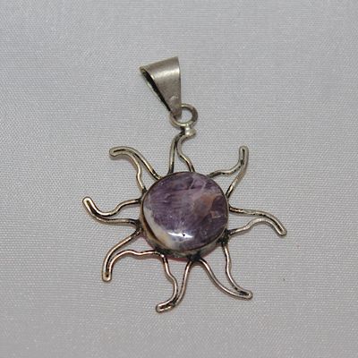 DIJE DE SOL EN AMATISTA