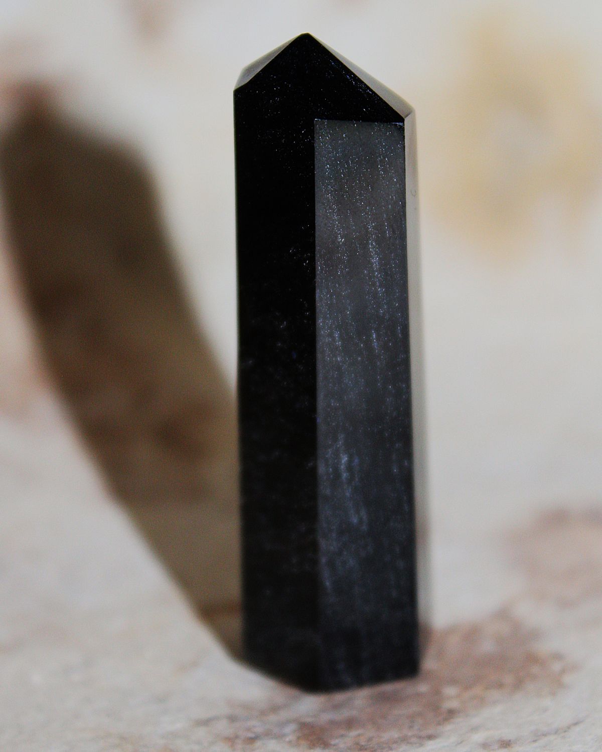 PUNTA OBSIDIANA PLATEADA 6.5cm