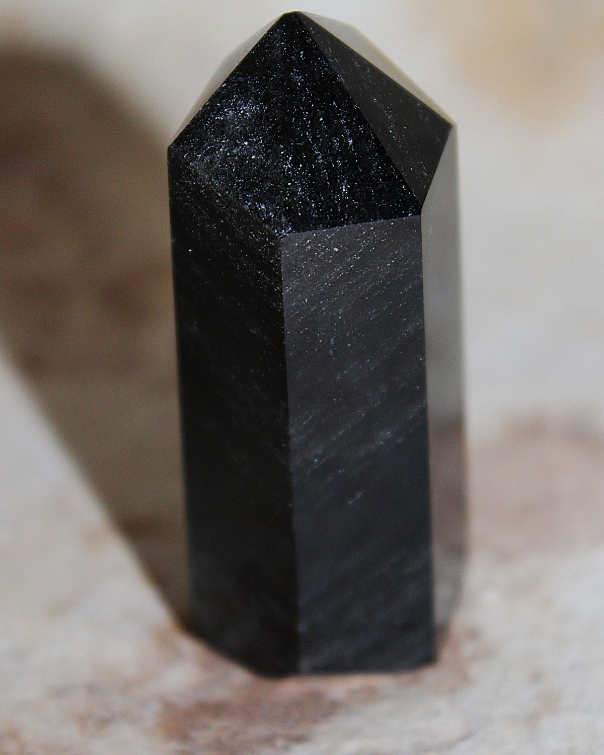 PUNTA OBSIDIANA PLATEADA 6cm