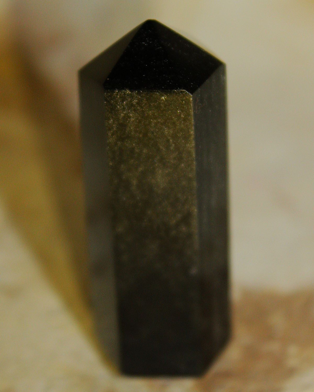 PUNTA OBSIDIANA PLATEADA 5.5cm