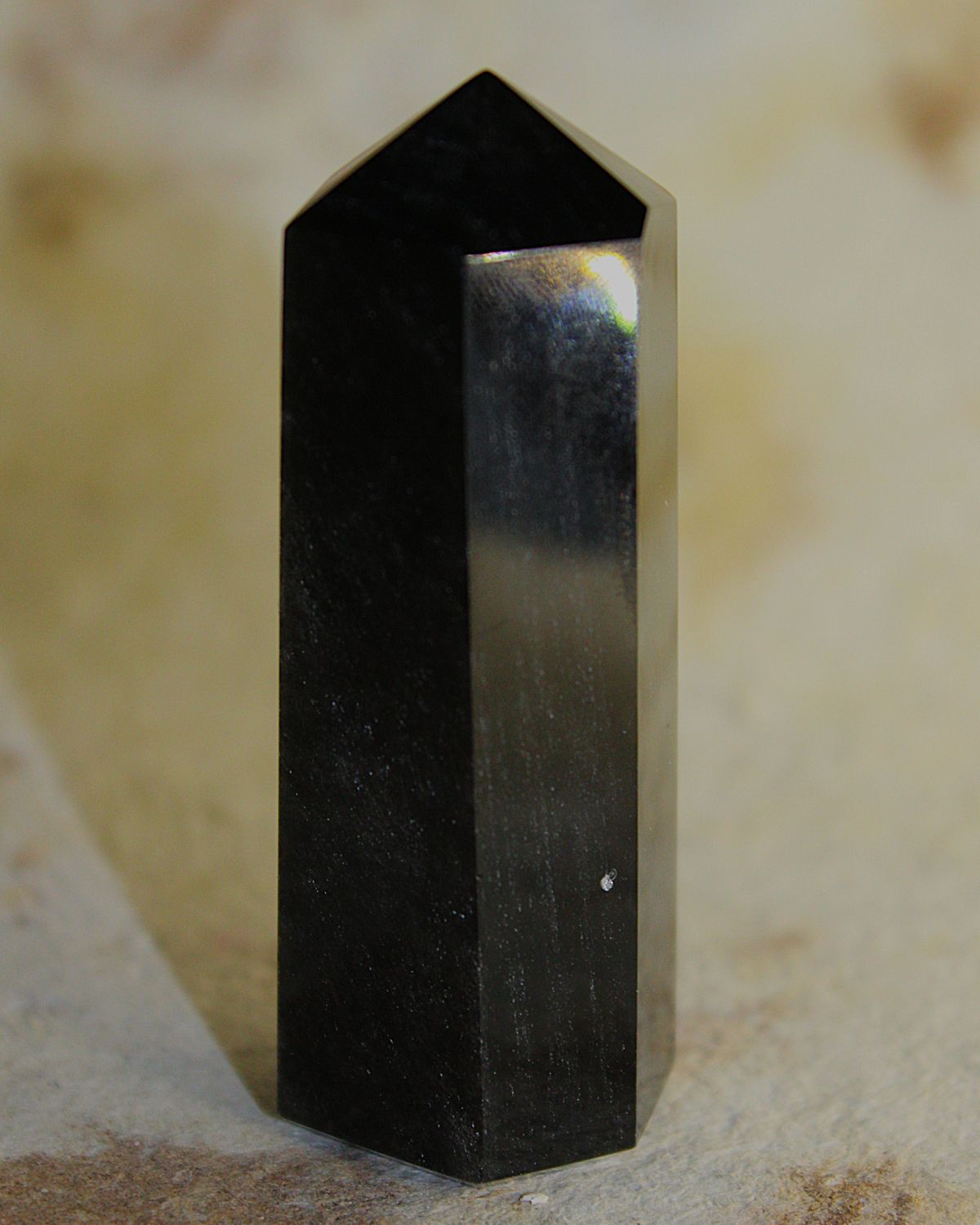 PUNTA OBSIDIANA PLATEADA 6.5cm