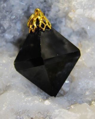 DIJE DE OBSIDIANA DORADA