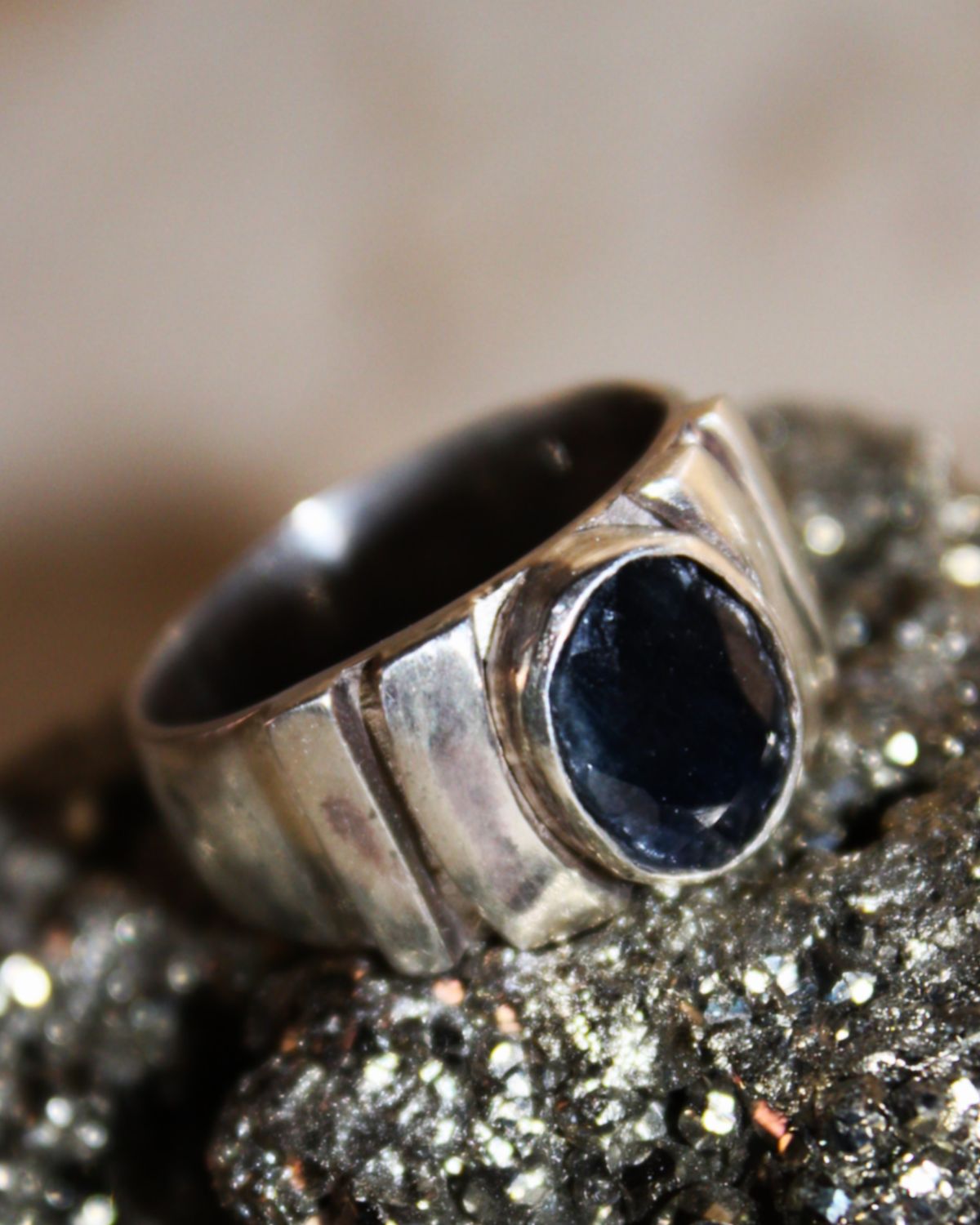 ANILLO DE PLATA CON OBSIDIANA