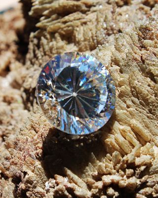 DIAMANTE DE CIRCONIO