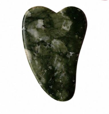 GUA-SHA MASAJEADOR FACIAL JADE VERDE