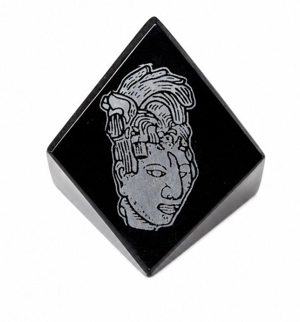 PISA PAPEL CHAC-MOL MAYA OBSIDIANA