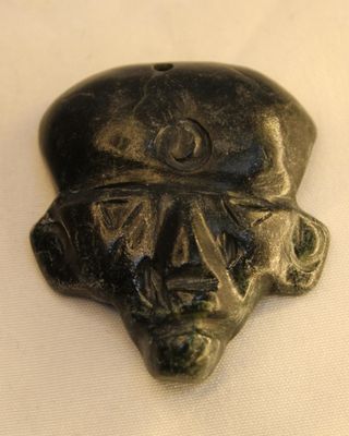 ROSTRO REPLICA PREHISPANICA DE JADE