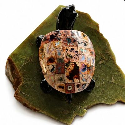 TORTUGA DE OBSIDIANA CON OPALO Y BASE DE JADE