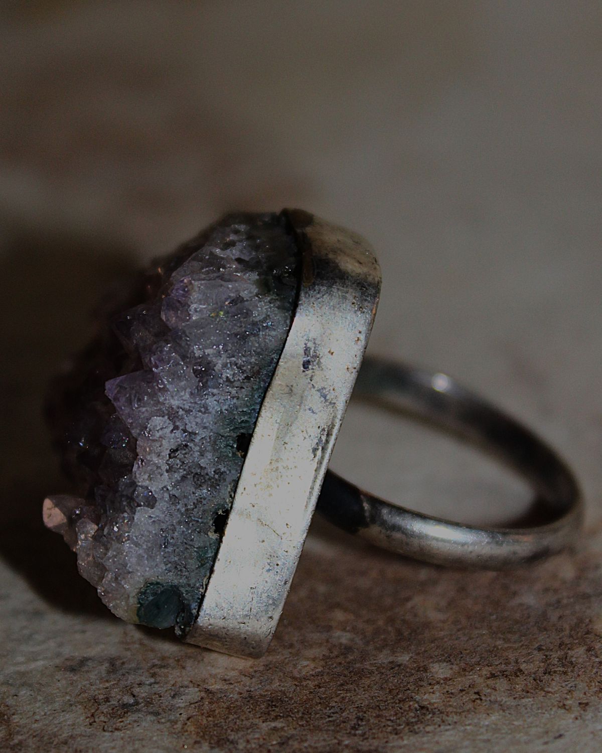 ANILLO DE CUARZO AMATISTA
