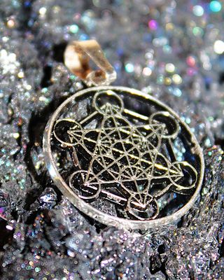 DIJE DE PLATA CUBO METATRON