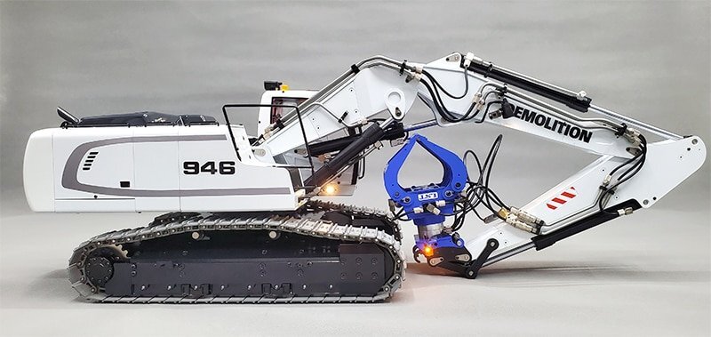 MT 1/14 946 Adjustable Boom Hydraulic Excavator - RTR