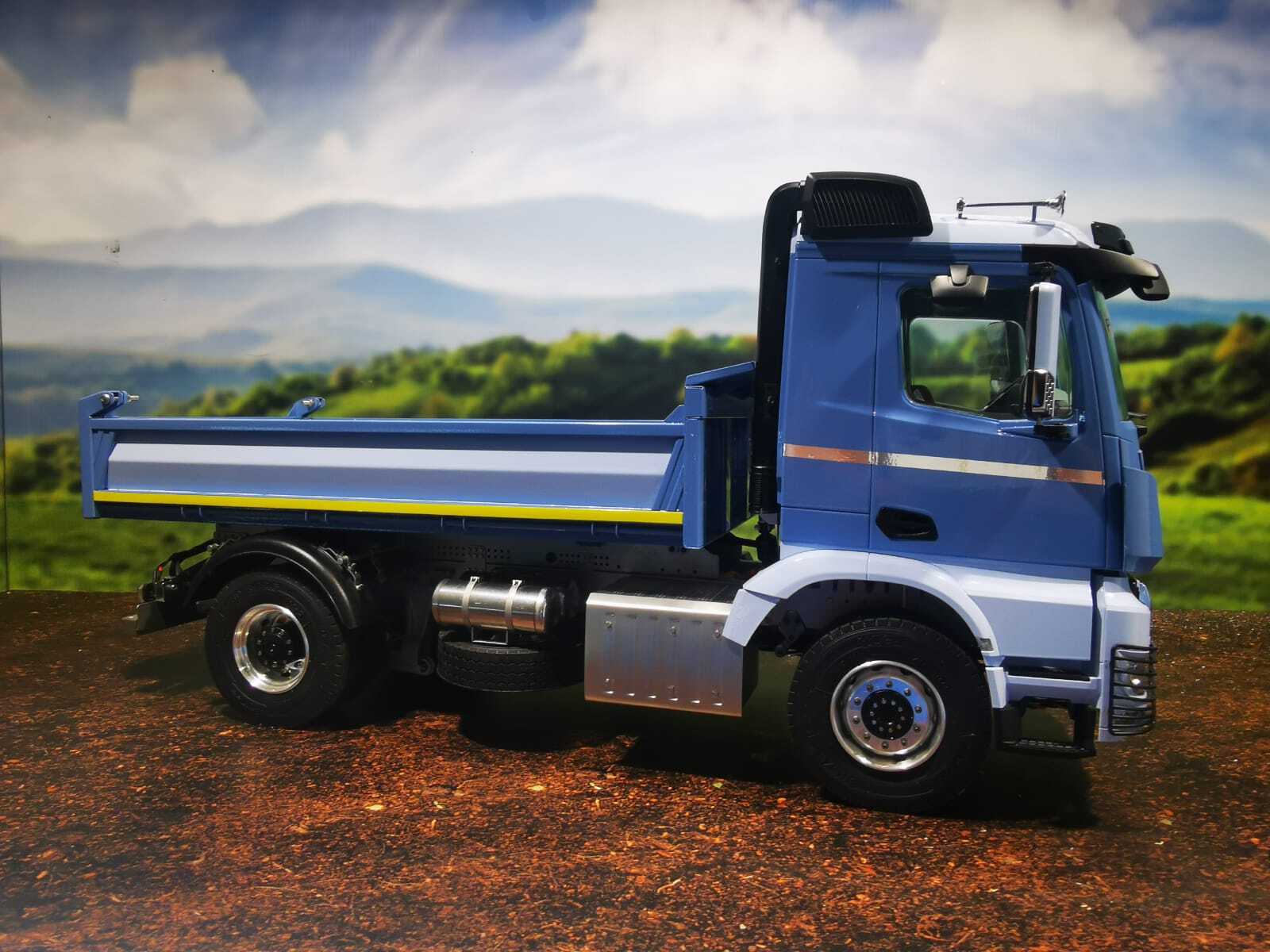 Privé RC 1/14 Custom 4x2 Mercedes Benz Tipper Truck- RTR