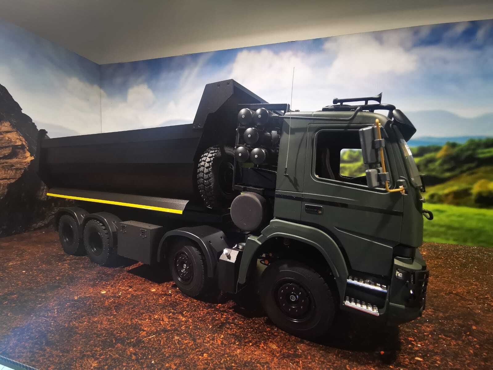 Privé RC 1/14 Custom 8x8 Volvo Tipper Truck- RTR