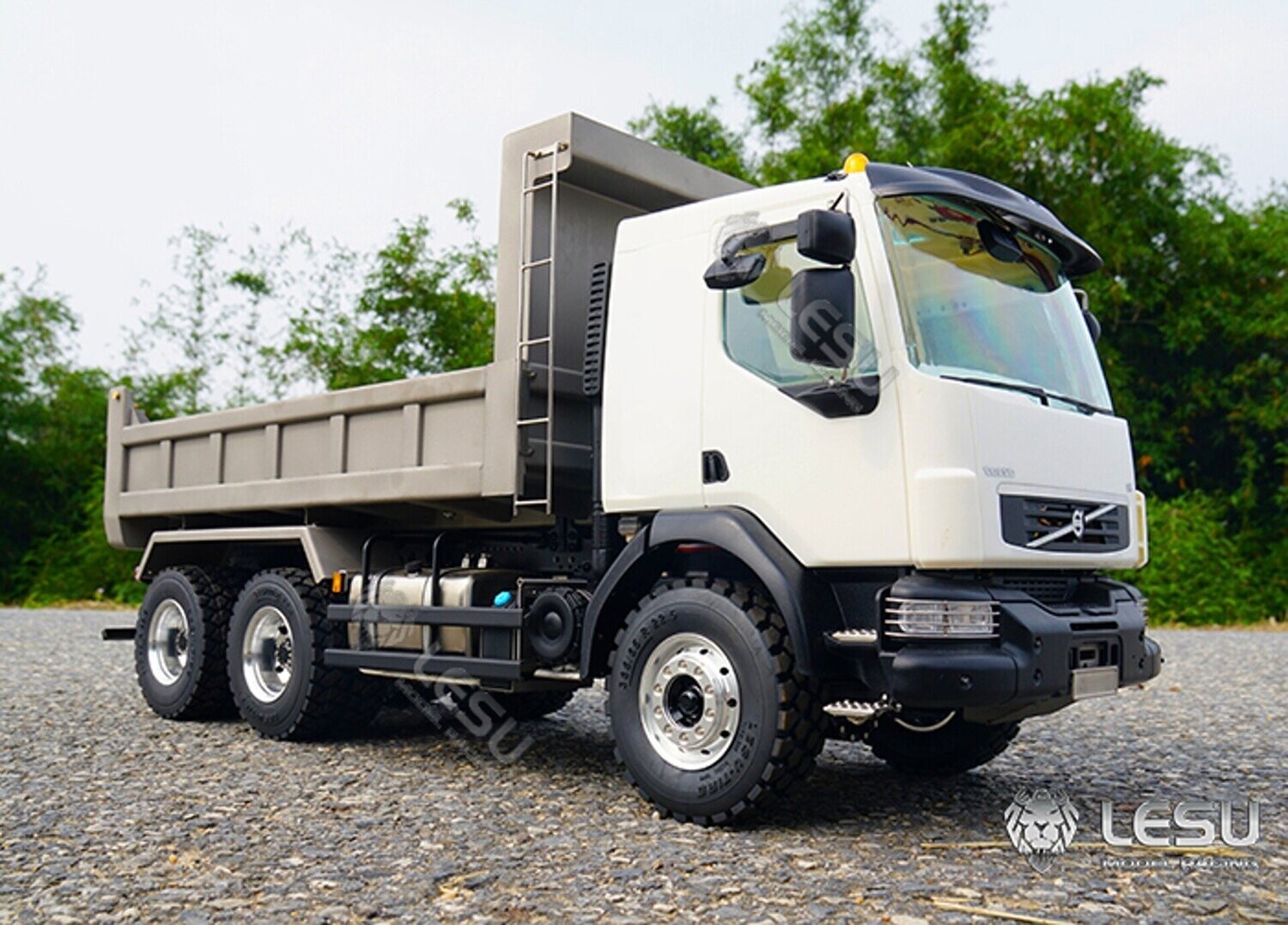 LESU 1/14 Volvo Light Duty Dump Truck- RTR