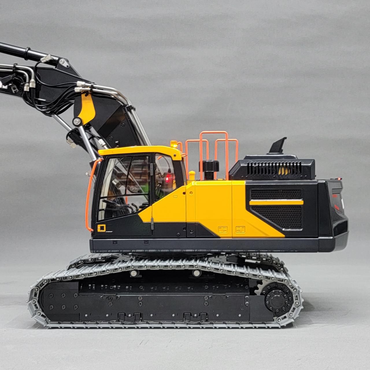 MT 1/14 EC380 Adjustable Boom Hydraulic Excavator - RTR