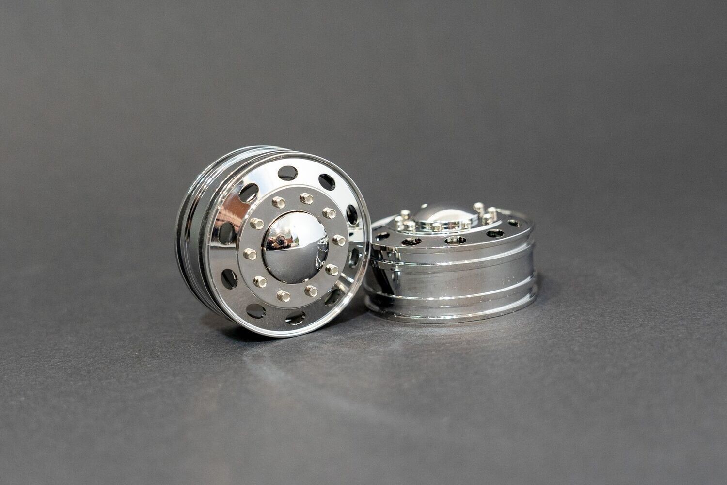 Privé RC US  Chrome Oval Styled Wheels