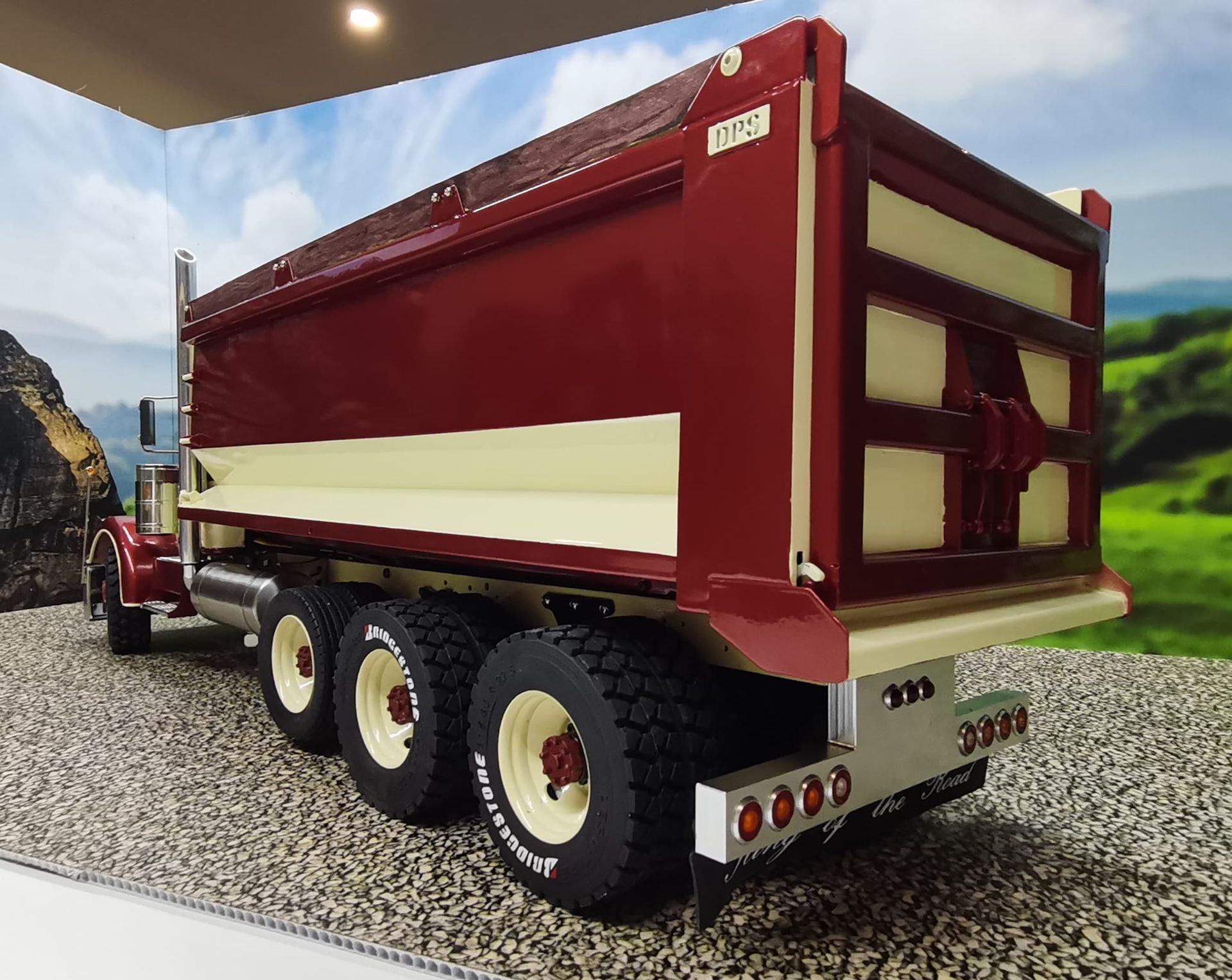 Privé RC Peterbilt 389 Custom Dump Truck
