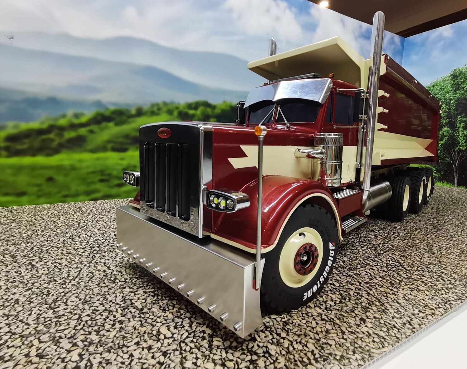 Privé RC Peterbilt 389 Custom Dump Truck