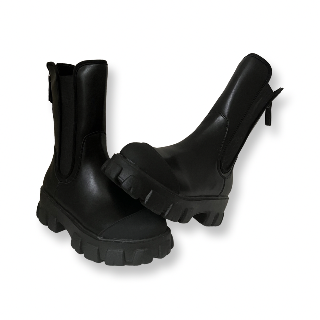 Jodi Boot