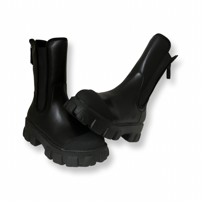 Jodi Boot